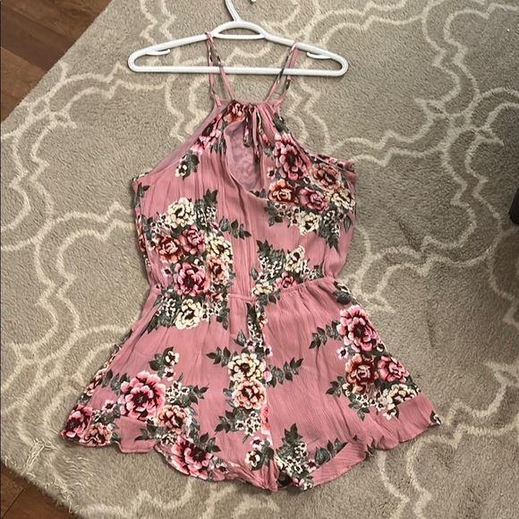 Exist Pink Floral Romper with Halter Neckline & Pockets, size M - Picture 4 of 5